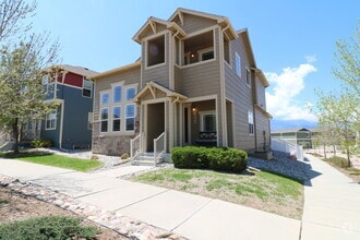 Building Photo - 1466 Antrim Loop