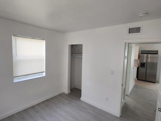 Foto del edificio - 1754 NE 48th Ct