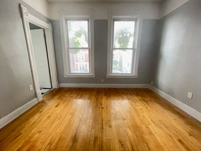 Living Room - 3220 S Lituanica Ave