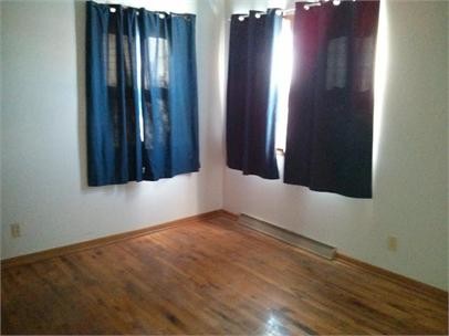 Foto del edificio - 1359 N 7th St