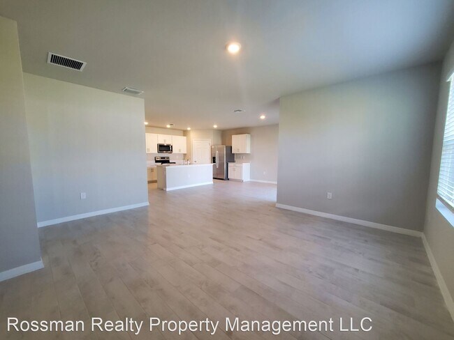 Foto del edificio - 4 br, 2 bath House - 4123 NE 22nd Ave