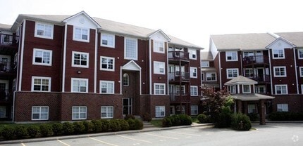 Building Photo - Crestview Gardens