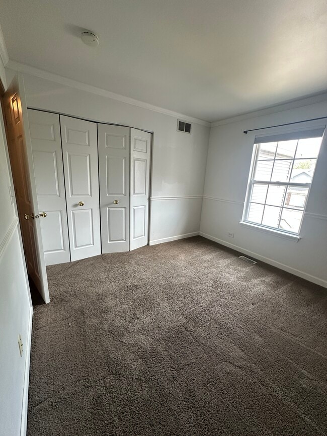 Foto del edificio - 2060 Waverly Ln