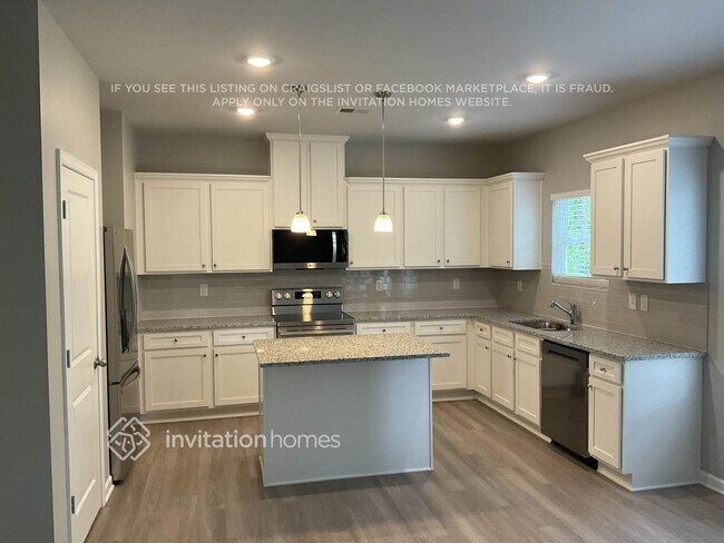 Foto del edificio - 117 Arborwood Way