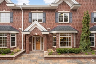 Building Photo - 10855 Falling Water Ln