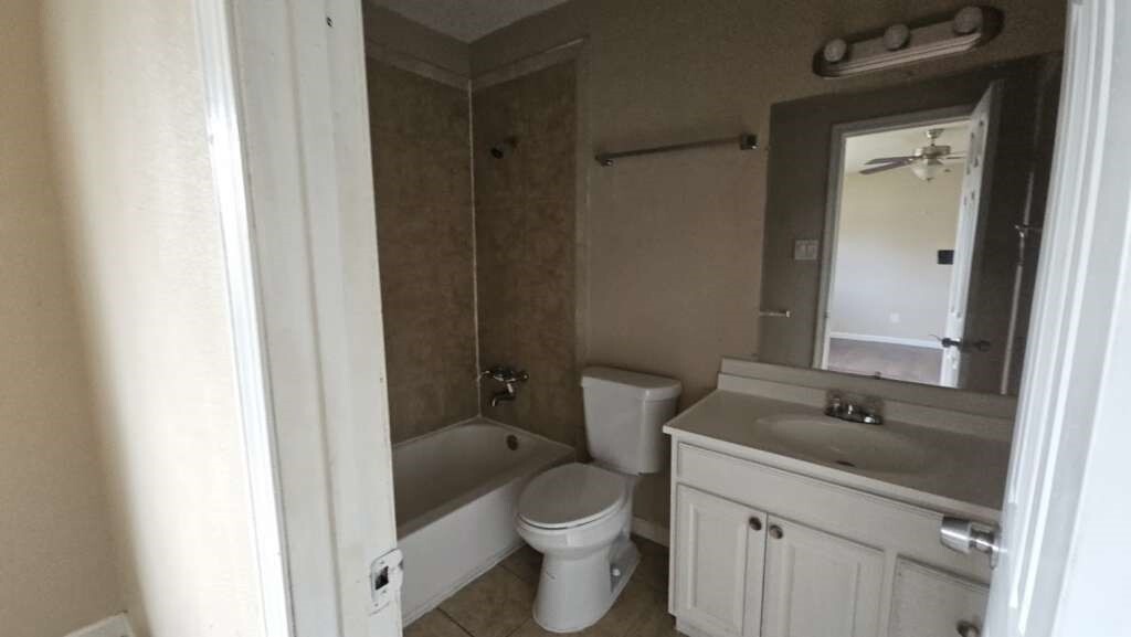 Foto del edificio - 8715 Valley Ledge Dr