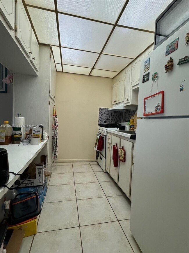 Foto del edificio - 2200 E Hallandale Beach Blvd
