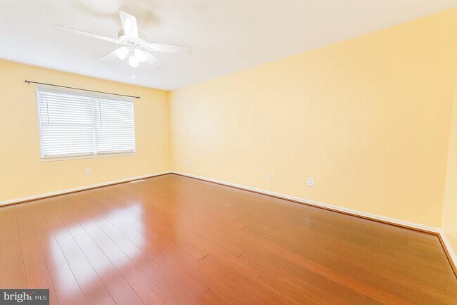 Foto del edificio - 8207 Stationhouse Ct