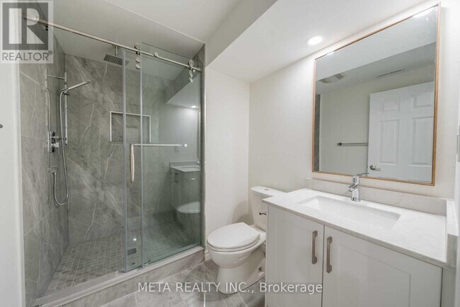 Photo du bâtiment - 252 Howell Crescent