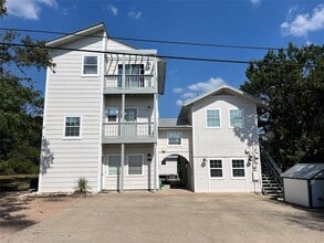 Building Photo - 7705 Debbie Dr