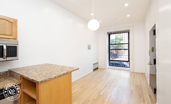 Foto del edificio - 224 Cumberland St
