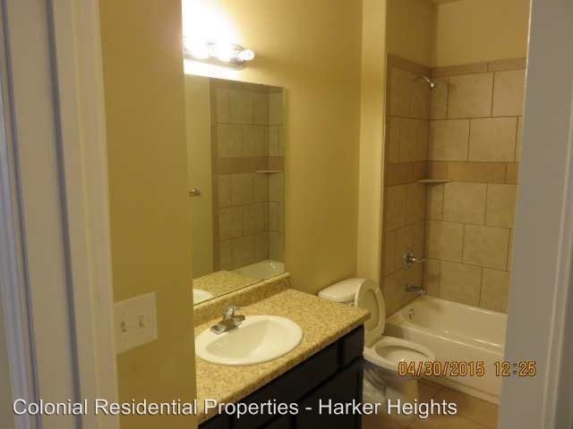 Building Photo - 1400 Loyal Ln