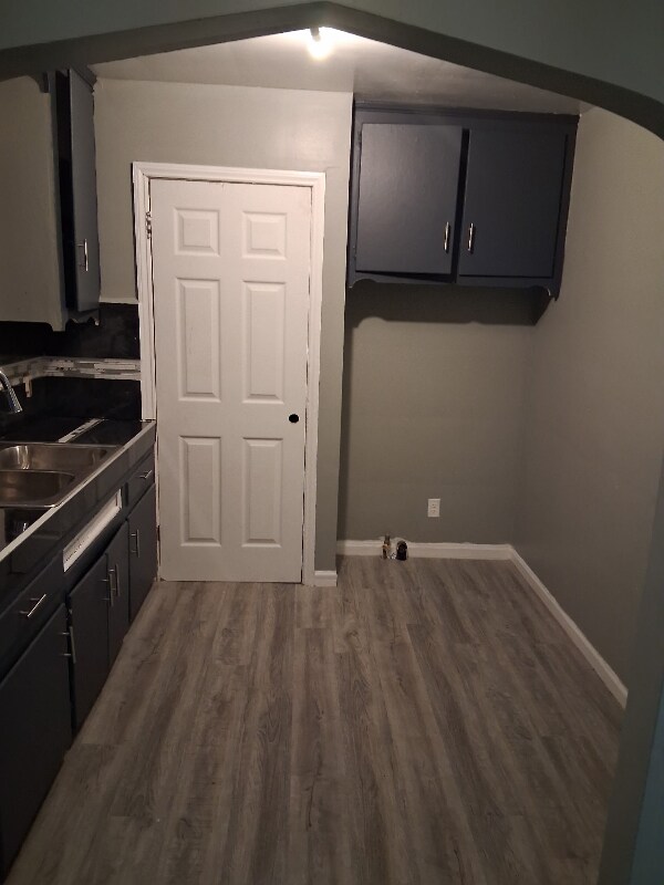 Foto del edificio - 11672 Vaughan St