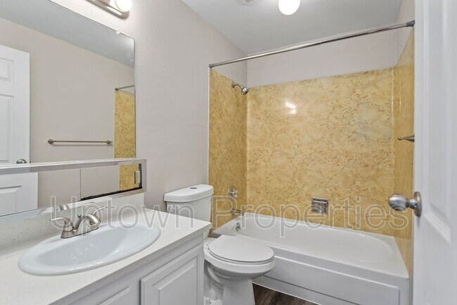 Foto del edificio - 5660 SW 180th Ave