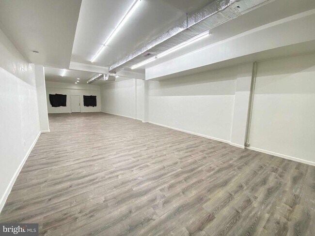 Foto del edificio - 1433 Vernon Rd