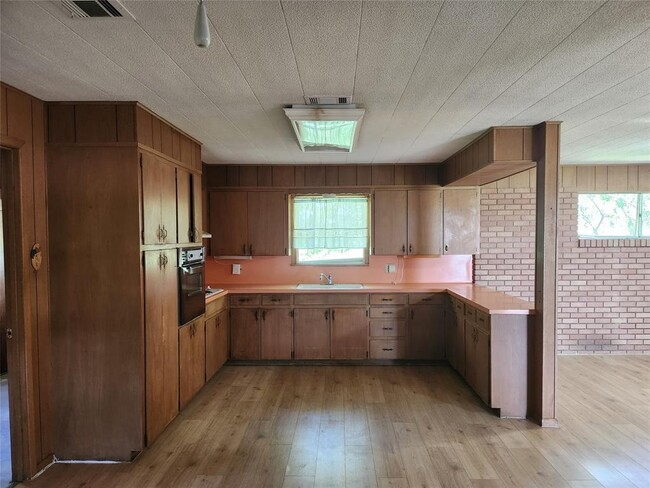 Foto del edificio - 4550 Co Rd 417