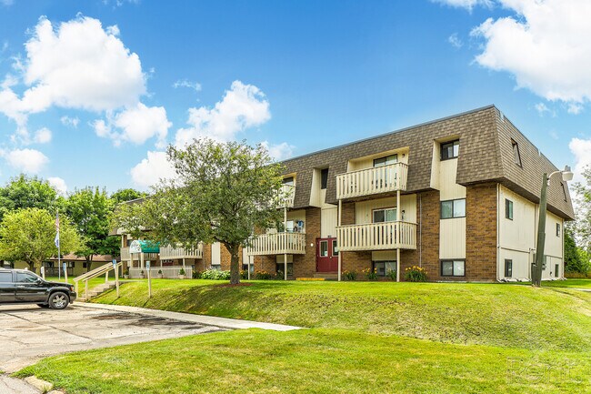 Foto del edificio - GolfView Apartments By The Bay