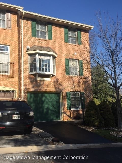 Primary Photo - 3 br, 2.5 bath House - 1281 Lindsay Lane