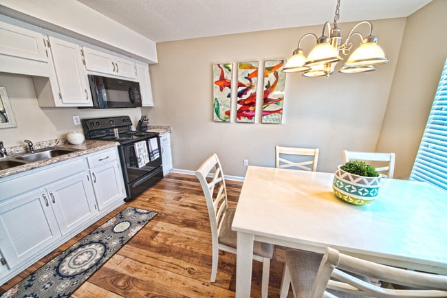 Building Photo - Winchester Commons