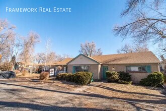 Building Photo - 1358 Zephyr St