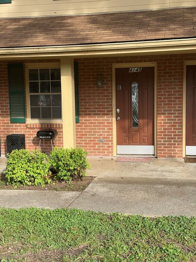Foto del edificio - 4145 Willard Dr