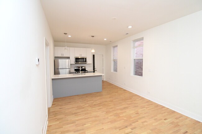 Foto del edificio - 1544 N Bosworth Ave