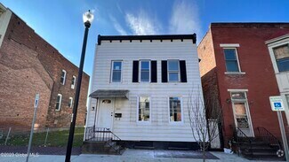 Building Photo - 355 4th St