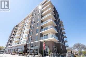 Building Photo - 118 West St