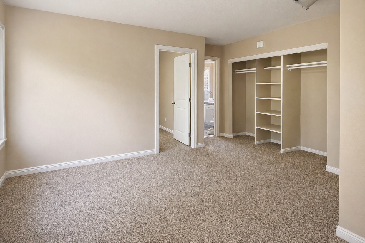 Photo du bâtiment - Available 1 Bedroom Apartment 5 mins from Nait With One Month Free