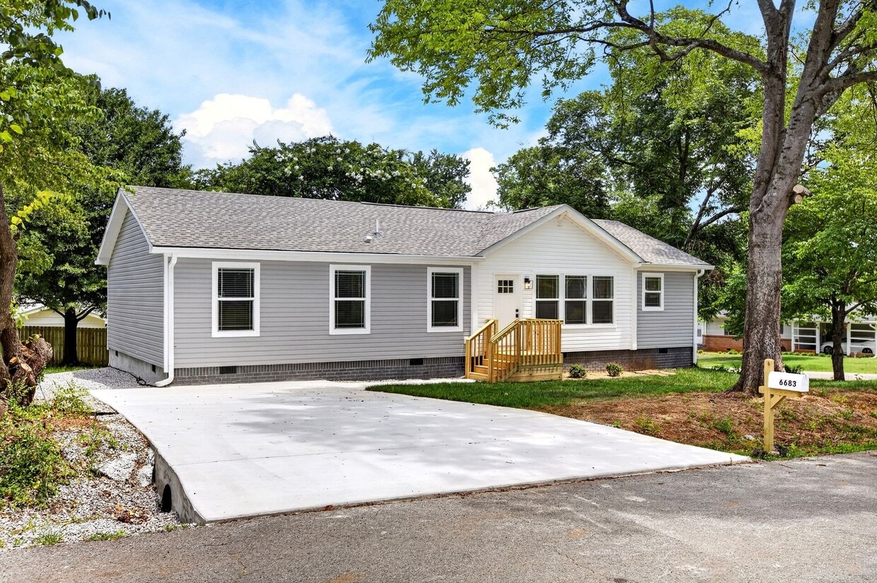 Brand New Pet Friendly Home in Chattanooga - Brand New Home in Chattanooga