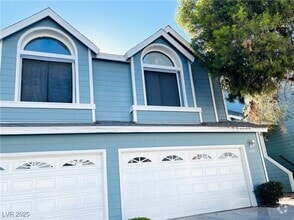 Building Photo - 3217 Opera Dr