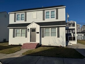 Building Photo - 117 N Wilson Ave