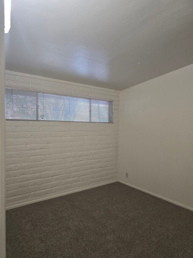 Foto del edificio - 3501 E 3rd St