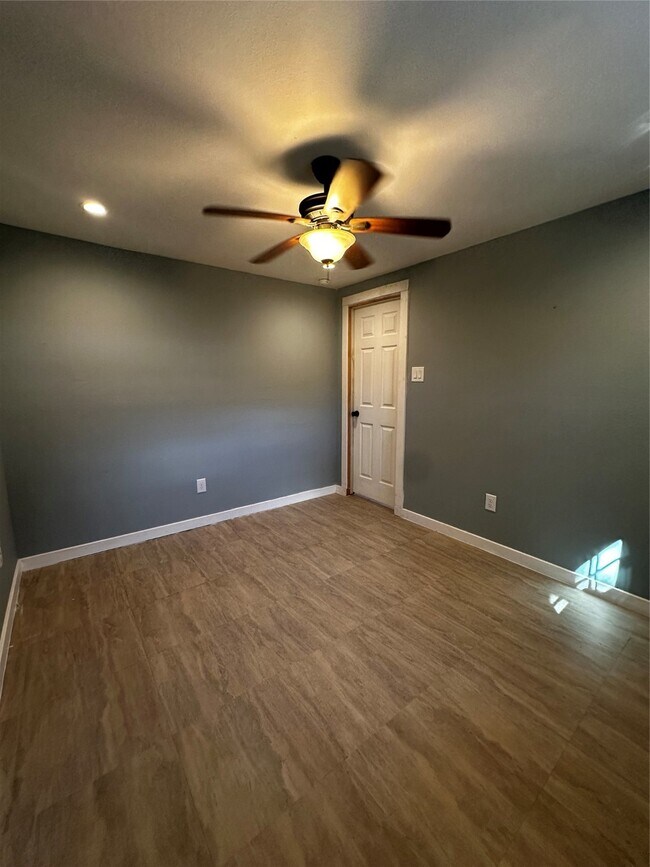 Foto del edificio - 9337 Talton St