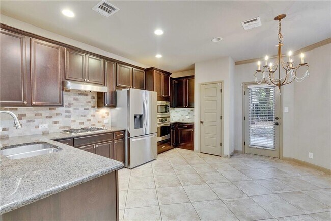 Building Photo - 7308 Bandera Ranch Trail