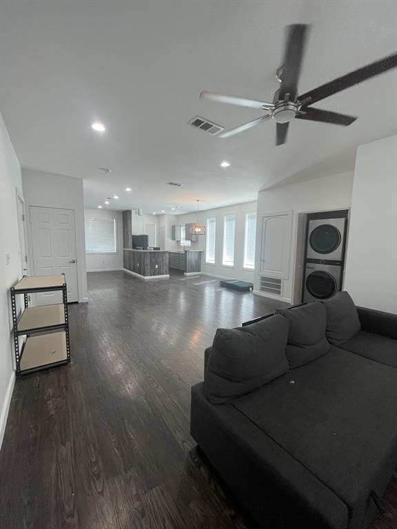 Building Photo - 160 Pope Bend S