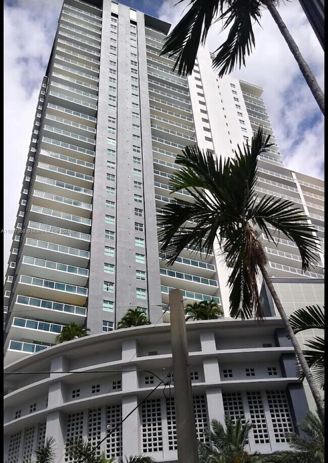 Foto del edificio - 1250 S Miami Ave