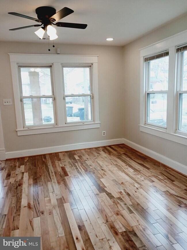 Foto del edificio - 1514 Beaver Heights Ln