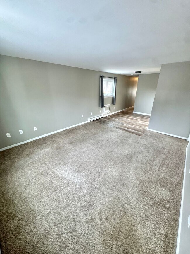 Foto del edificio - 828 N Sherman St