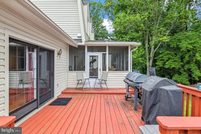 Building Photo - 8916 Arley Dr