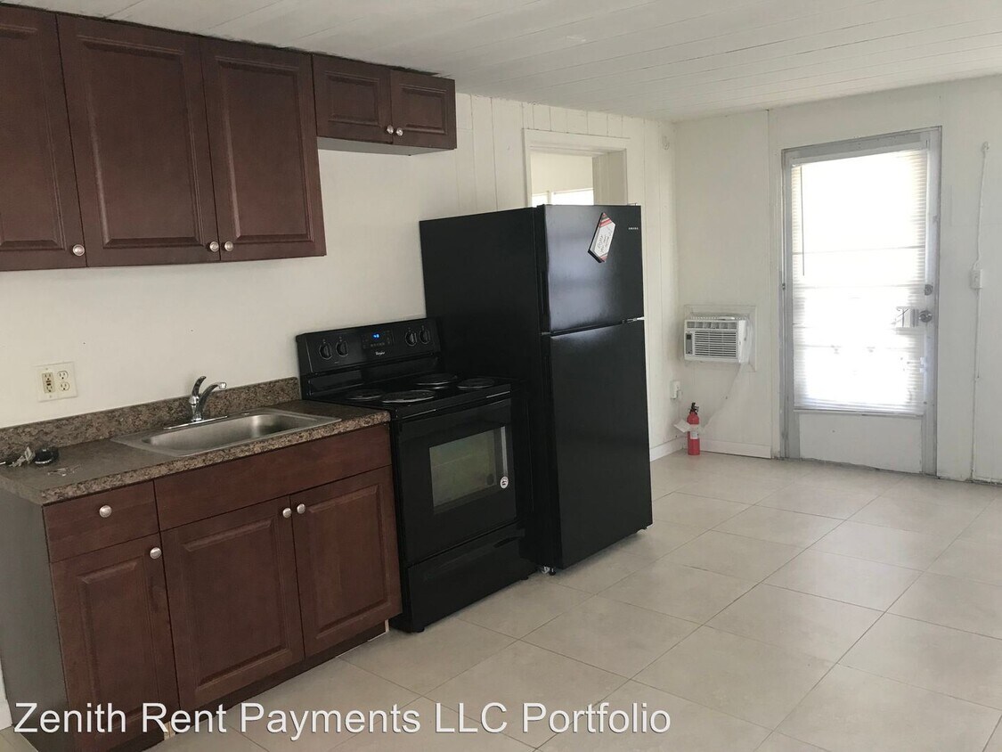 Foto principal - 10166 Marlin Cir