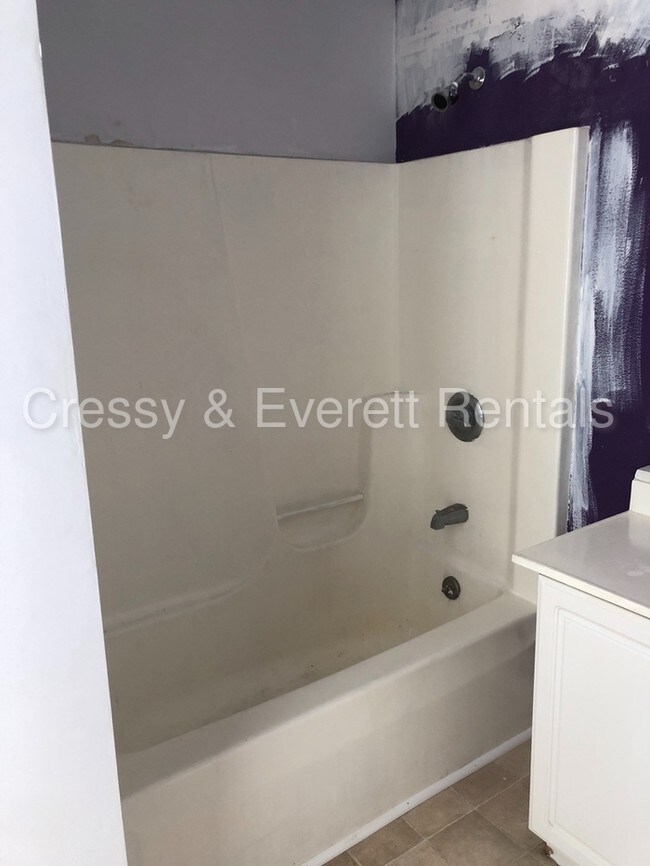 Foto del edificio - Apartment in Downtown Berrien Springs!