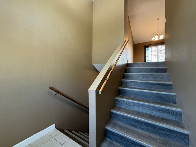 Building Photo - Updated Split Level 4 Bedroom Home with a ...