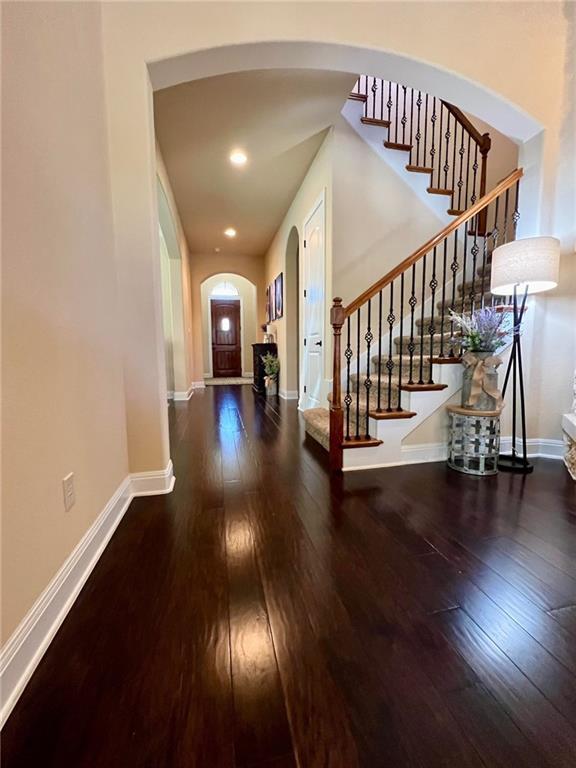 Foto principal - 422 Indianwood Dr