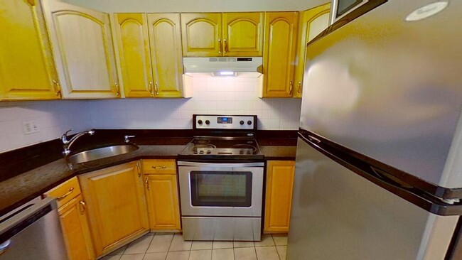 kitchen - 200 Swanton St