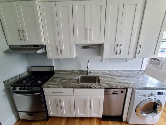 Foto del edificio - 22 Concord Ave