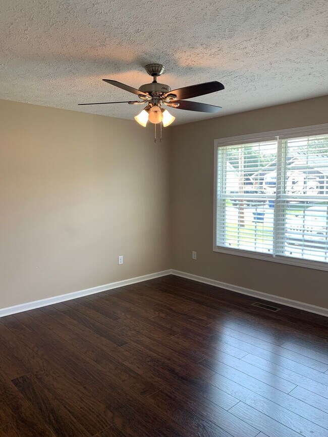 Foto del edificio - 3 Bedroom, 2 Bath Home Located in Manchester