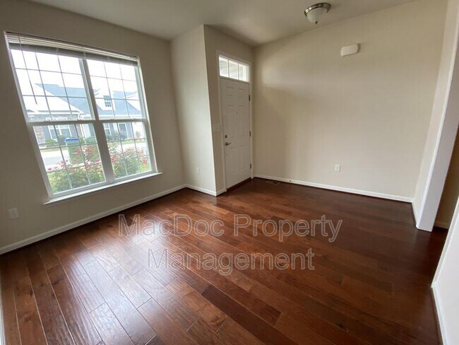 Building Photo - 12610 River Crossing Way