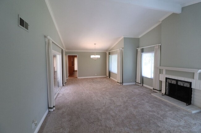 Building Photo - 1050 Pacifica Dr