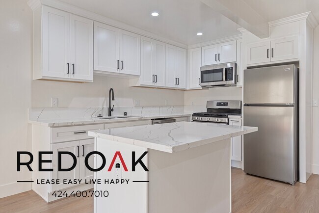 Foto del edificio - 17830 Sherman Way